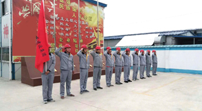 建筑湖北沖鋒衣設(shè)計(jì)圖